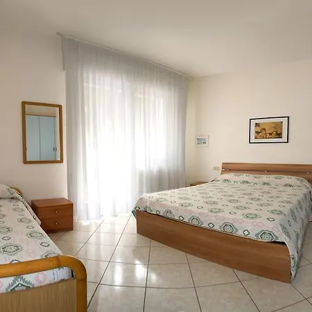 Hanna Ξενοδοχείο με διαμερίσματα 4*