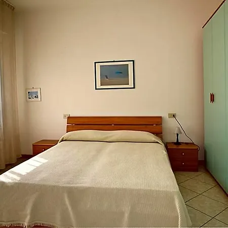 Hanna Aparthotel 4*